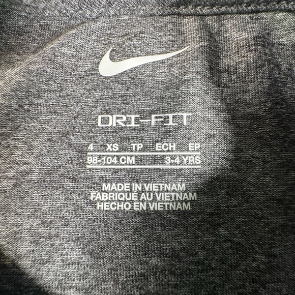 Nike Boys Clothes Lot Sz 4 (XS) Shirts Shorts Pants Athletic Dri-FIT Outfit Set - Picture 13 of 15